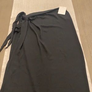 NWT sarong
